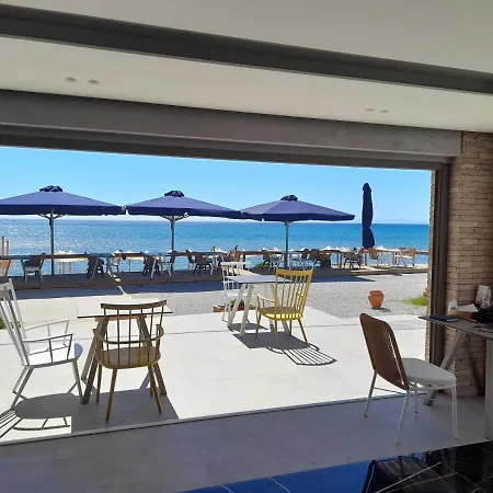 Konstantinos 2 Aparthotel *