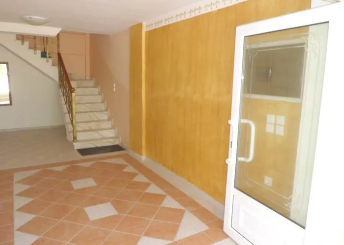 Konstantinos 2 Apartahotel 3*