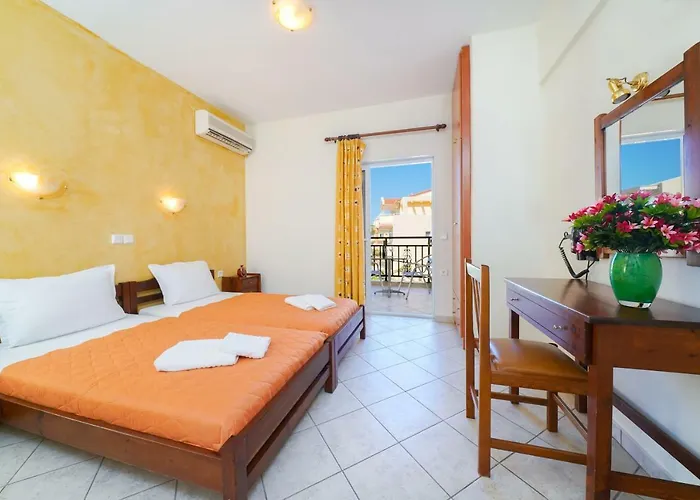 Konstantinos 2 Apartahotel 3*