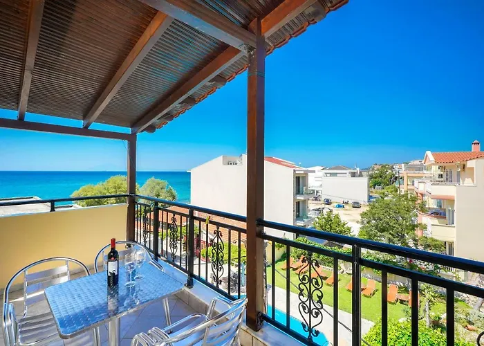 Konstantinos 2 Apartahotel 3*